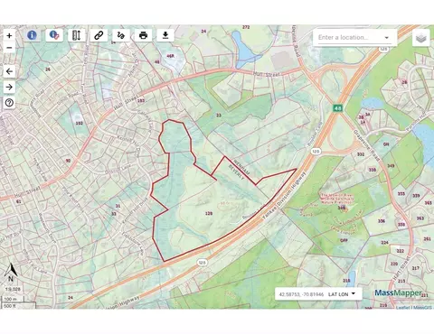 128 Boulder Ln, Beverly, MA 01915