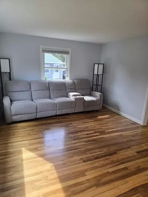 98 Granger St, Springfield, MA 01119 photo 16