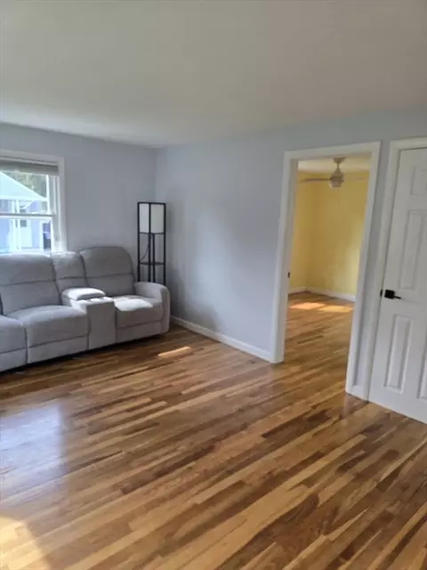 98 Granger St, Springfield, MA 01119 photo 17