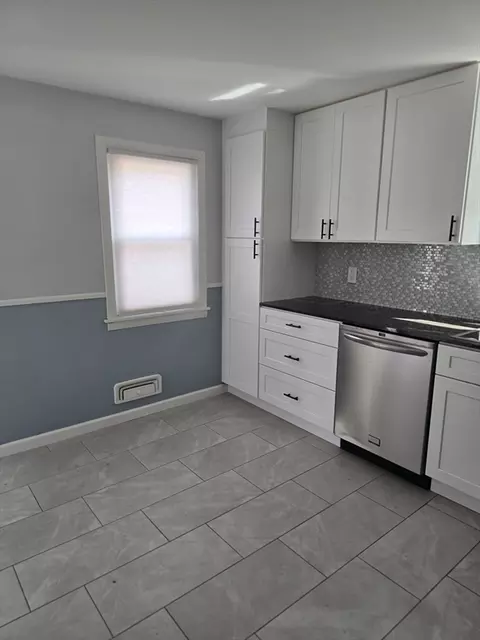 98 Granger St, Springfield, MA 01119 photo 11
