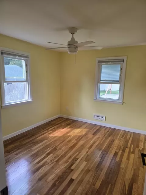 98 Granger St, Springfield, MA 01119 photo 19
