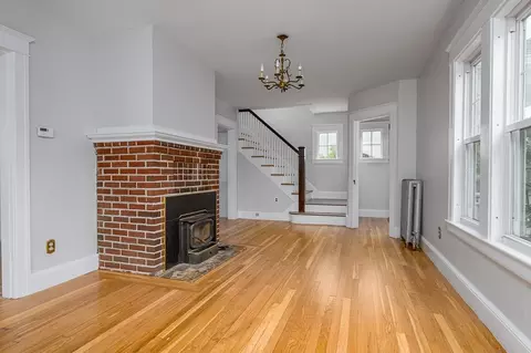 80 Pine St, Florence, MA 01062 photo 5