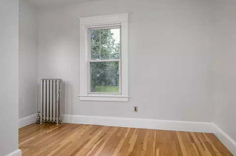 80 Pine St, Florence, MA 01062 photo 21