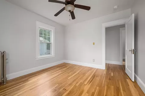 80 Pine St, Florence, MA 01062 photo 17