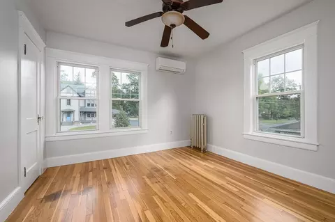 80 Pine St, Florence, MA 01062 photo 16