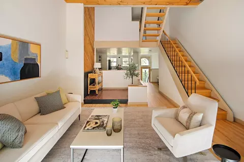 11 Dana St #D, Cambridge, MA 02138