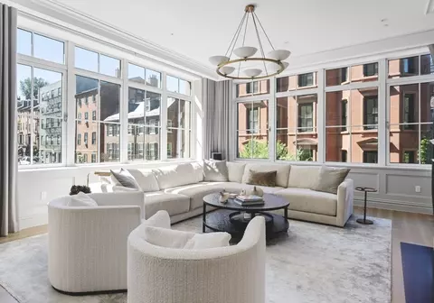32 Derne St #3A, Boston, MA 02114