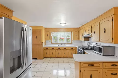 Kitchen - 74 Summer St, Everett, MA 02149 photo 3 of 3