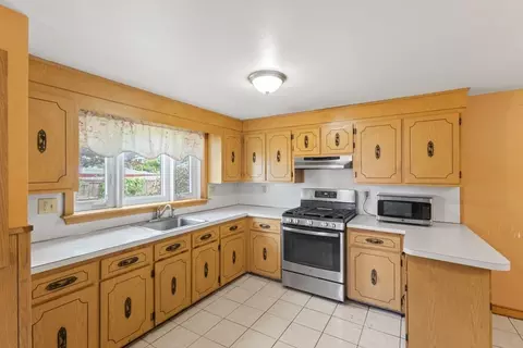 Kitchen - 74 Summer St, Everett, MA 02149 photo 2 of 3