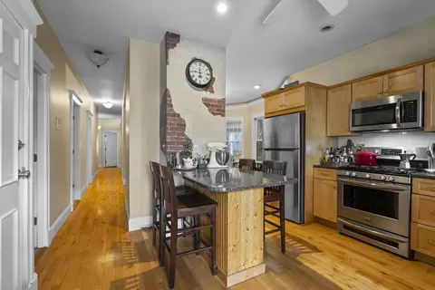 733 E 3rd St, Boston, MA 02127 photo 3