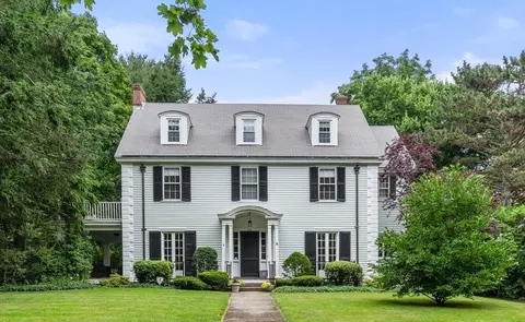 44 Metcalf St, Worcester, MA 01609