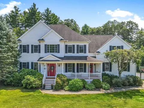 14 Willow Pl, Norfolk, MA 02056