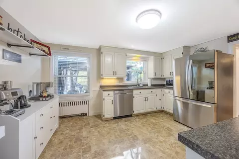 63 Bridle Path, Springfield, MA 01118 photo 4