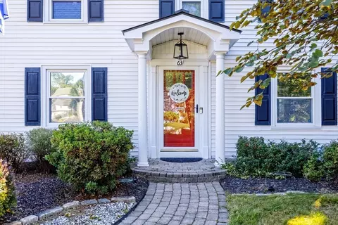 63 Bridle Path, Springfield, MA 01118 photo 2