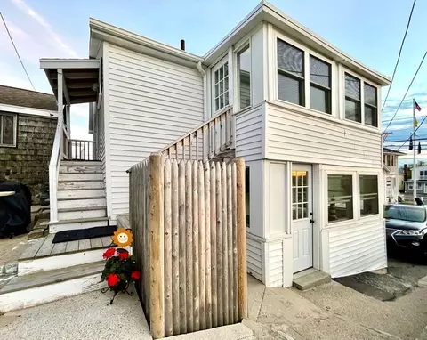 138 Central Ave, Salisbury, MA 01952