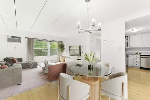 122 Main St #404, Stoneham, MA 02180