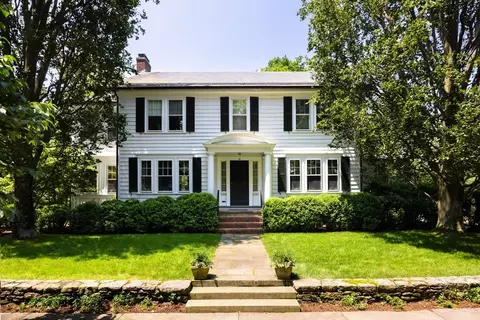 26 Dorset Rd, Waban, MA 02468