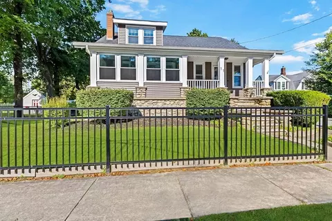 11 White St, Weymouth, MA 02190