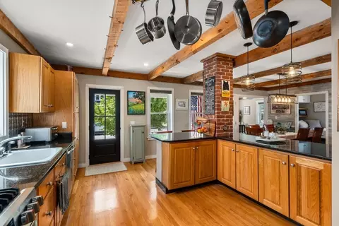 11 Brooks St, Maynard, MA 01754 photo 8