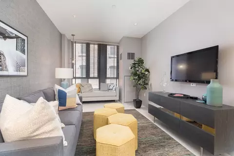 346 Congress St #204, Boston, MA 02210