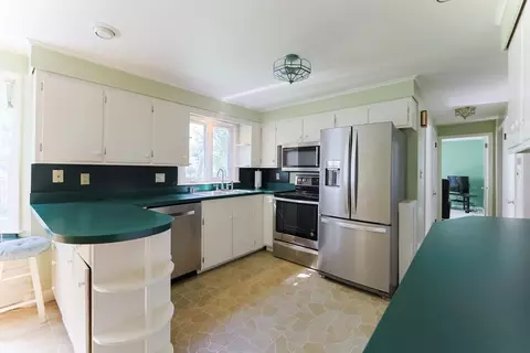 Kitchen - 50 Benjamin Dr, Attleboro, MA 02703 photo 2 of 5