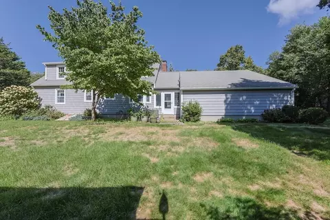 Exterior - 50 Benjamin Dr, Attleboro, MA 02703 photo 6 of 10