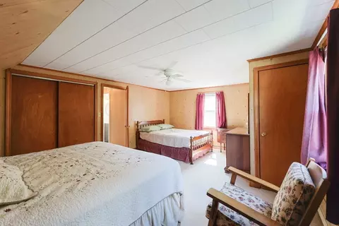 Bedroom - 50 Benjamin Dr, Attleboro, MA 02703 photo 6 of 7