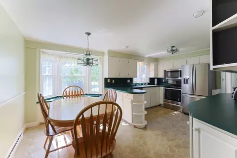 Kitchen - 50 Benjamin Dr, Attleboro, MA 02703 photo 3 of 5