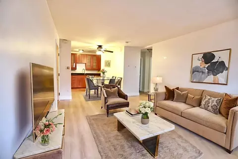 2 Larose Pl #6, Boston, MA 02135