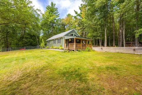 7 1st St, Templeton, MA 01468