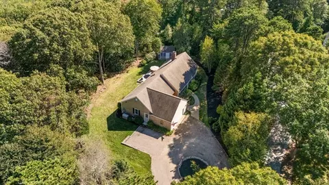 41 Coventry Ln, Barnstable, MA 02668