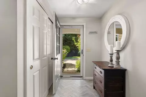 41 Coventry Ln, Barnstable, MA 02668 photo 19