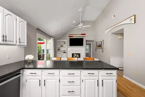 41 Coventry Ln, Barnstable, MA 02668 photo 13