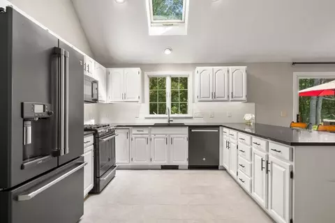 41 Coventry Ln, Barnstable, MA 02668 photo 10