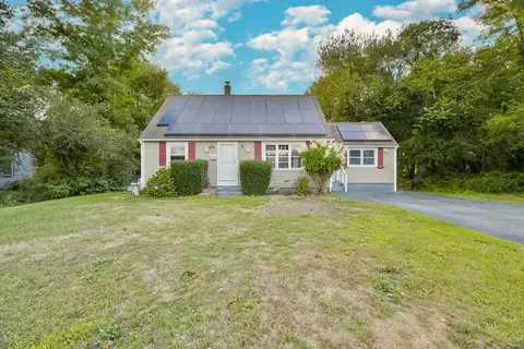 264 Hortonville Rd, Swansea, MA 02777