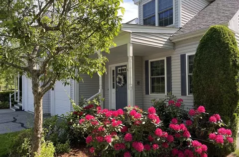 98 Summer Rd #98, Boxborough, MA 01719