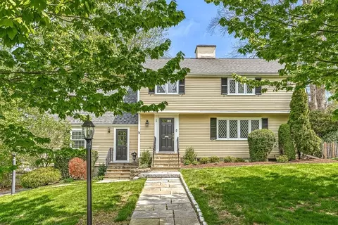 2 Longfellow Rd, Wellesley, MA 02481