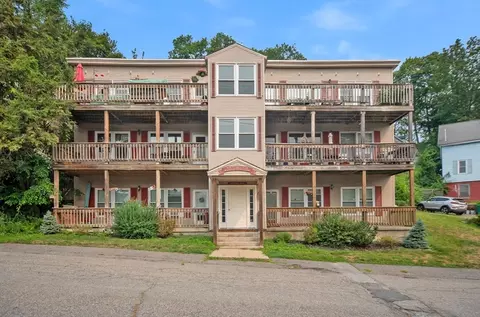 40 Nashua St #5, Clinton, MA 01510