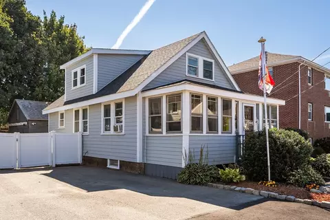 481 Sea St, Quincy, MA 02169
