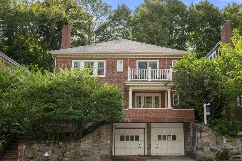 500 Washington St #2, Brookline, MA 02446