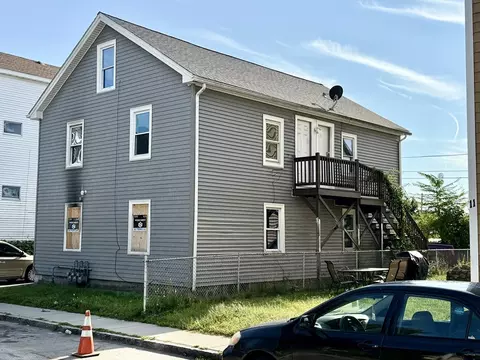 7 Lodi St, Worcester, MA 01608 photo 3