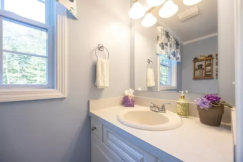 21 Conservation Dr, Douglas, MA 01516 photo 10
