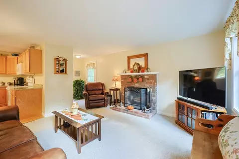 21 Conservation Dr, Douglas, MA 01516 photo 8