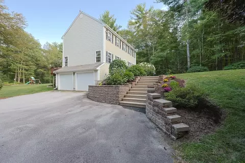 21 Conservation Dr, Douglas, MA 01516 photo 2