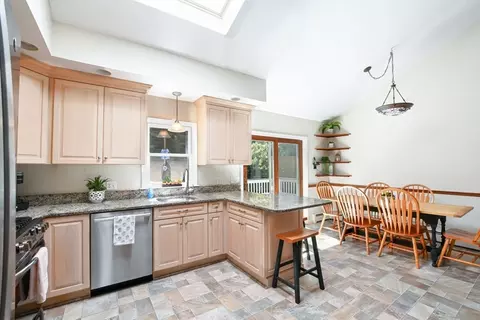 211 James Cir, Mashpee, MA 02649 photo 9