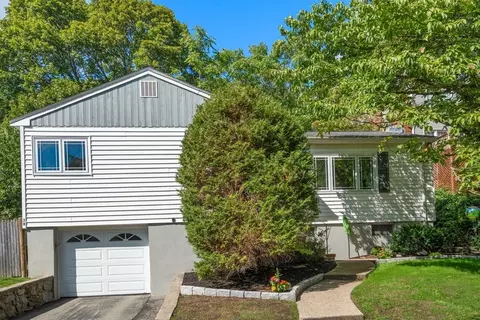 38 Hazelmere Rd, Roslindale, MA 02131
