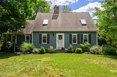 192 Taylor St, Pembroke, MA 02359