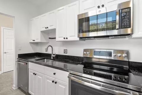 60 E Glen Rd #206, Brookline, MA 02445 photo 4