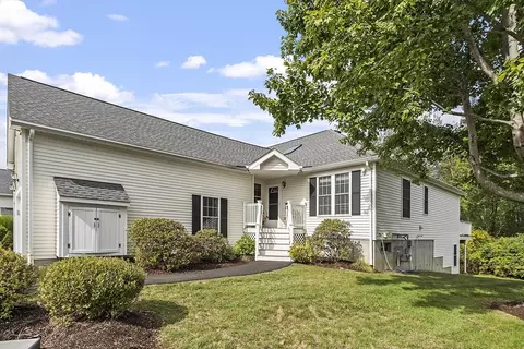 1 Blueberry Ln #1, Southborough, MA 01772