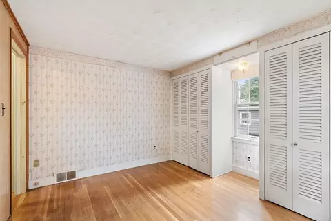 Bedroom - 71 Wescroft Rd, Reading, MA 01867 photo 2 of 9